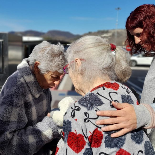 Persones. Què Fem Fundació l'Esguard - Suport a la discapacitat, salut mental i vellesa - Osona i Vallès Oriental